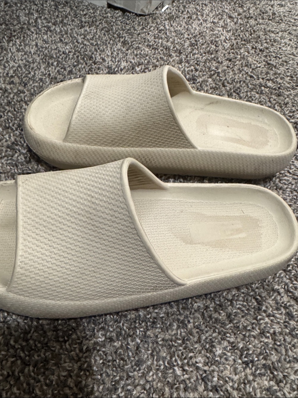 Men's Slip-On Slide Sandals in Cream
